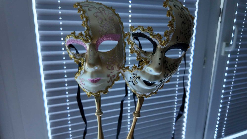 zestaw MASK WENECKICH (2x czarno-zlota / rozowo-zlota)