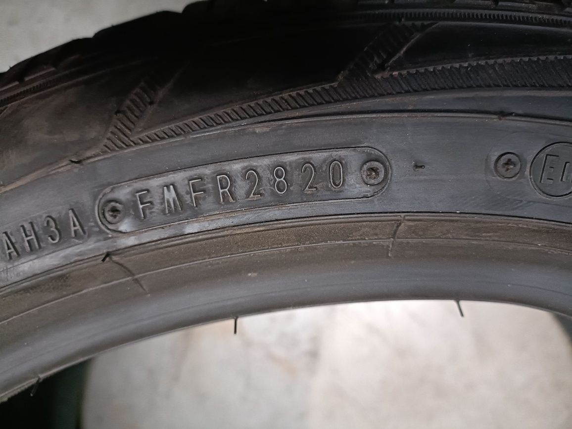 Opona Zimowa Falken EuroWinter HS01 255/40R18 99V