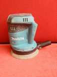 Szlifierka oscylacyjna makita DBO180