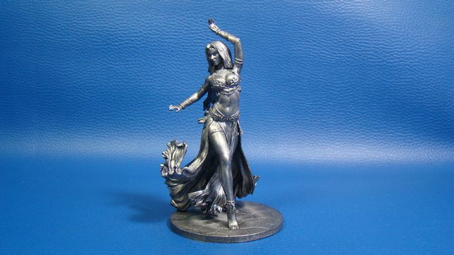 Восточная танцовщица, оловянная миниатюра