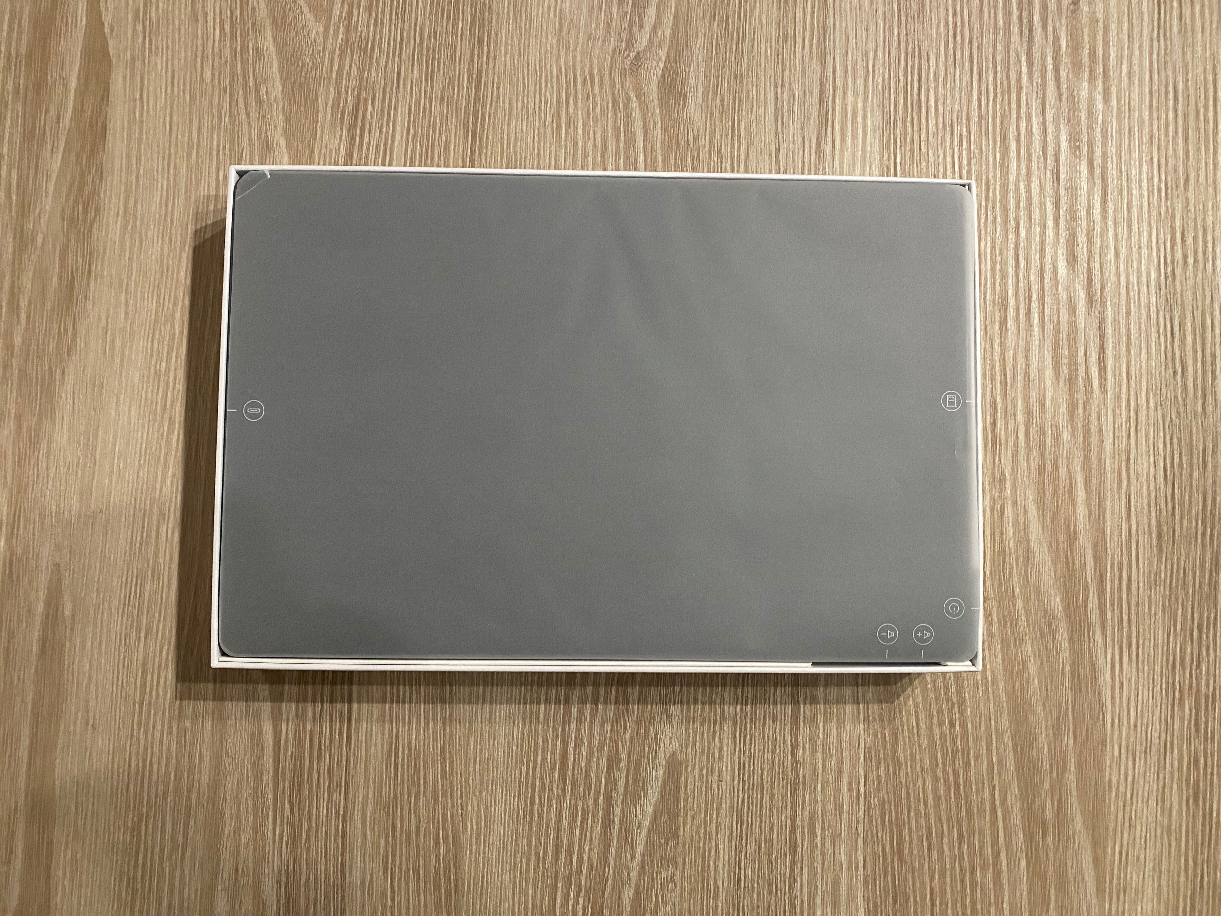 Tablet LENOVO IdeaTab Pro (12,7'', 256 GB, RAM: 8 GB, Gris) + Caneta