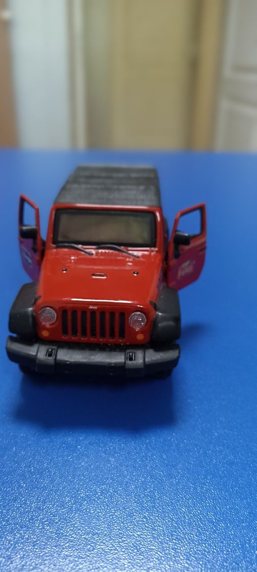 Машинка Jeep Wrangler металл