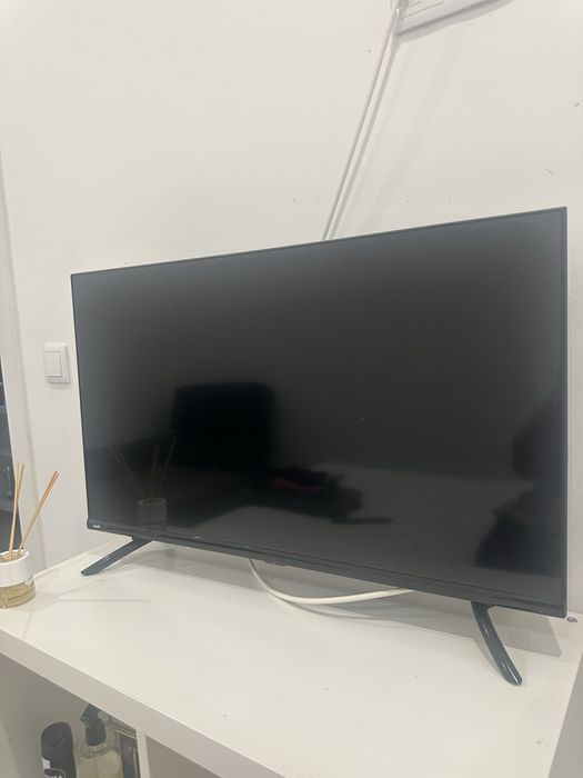 Smart tv kunft 24”