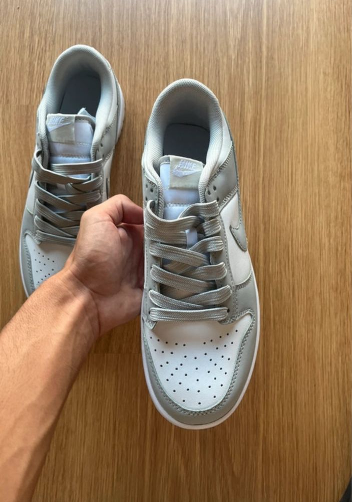 Nike dunk cinzento