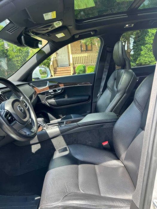 Volvo XC90 T6 Momentum      2018