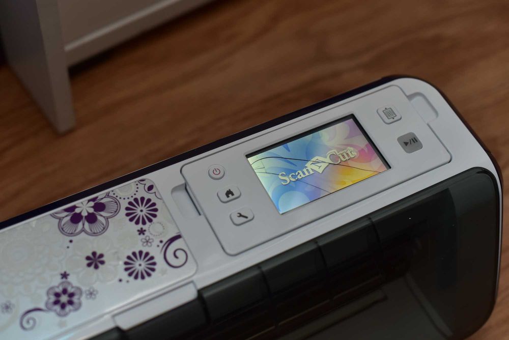 Brother ScanNCut CM600 Maszyna do cięcia ze skanerem ploter tnący