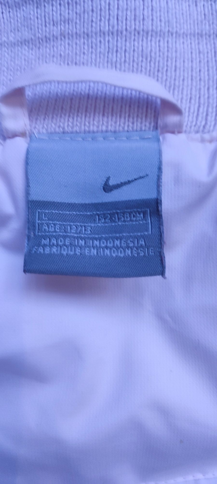 Женская жилетка Nike