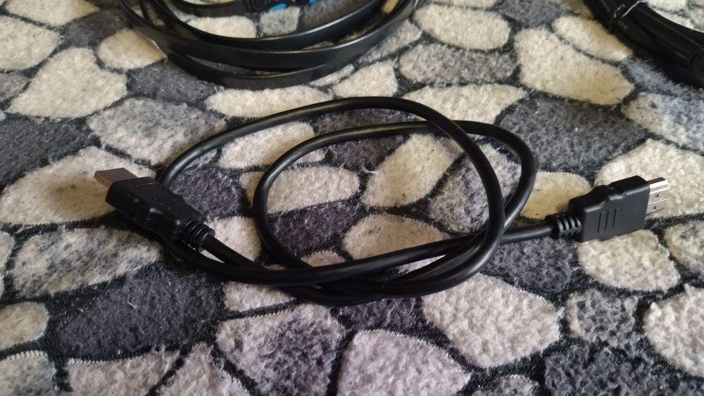 Кабель HDMI короткий новий.