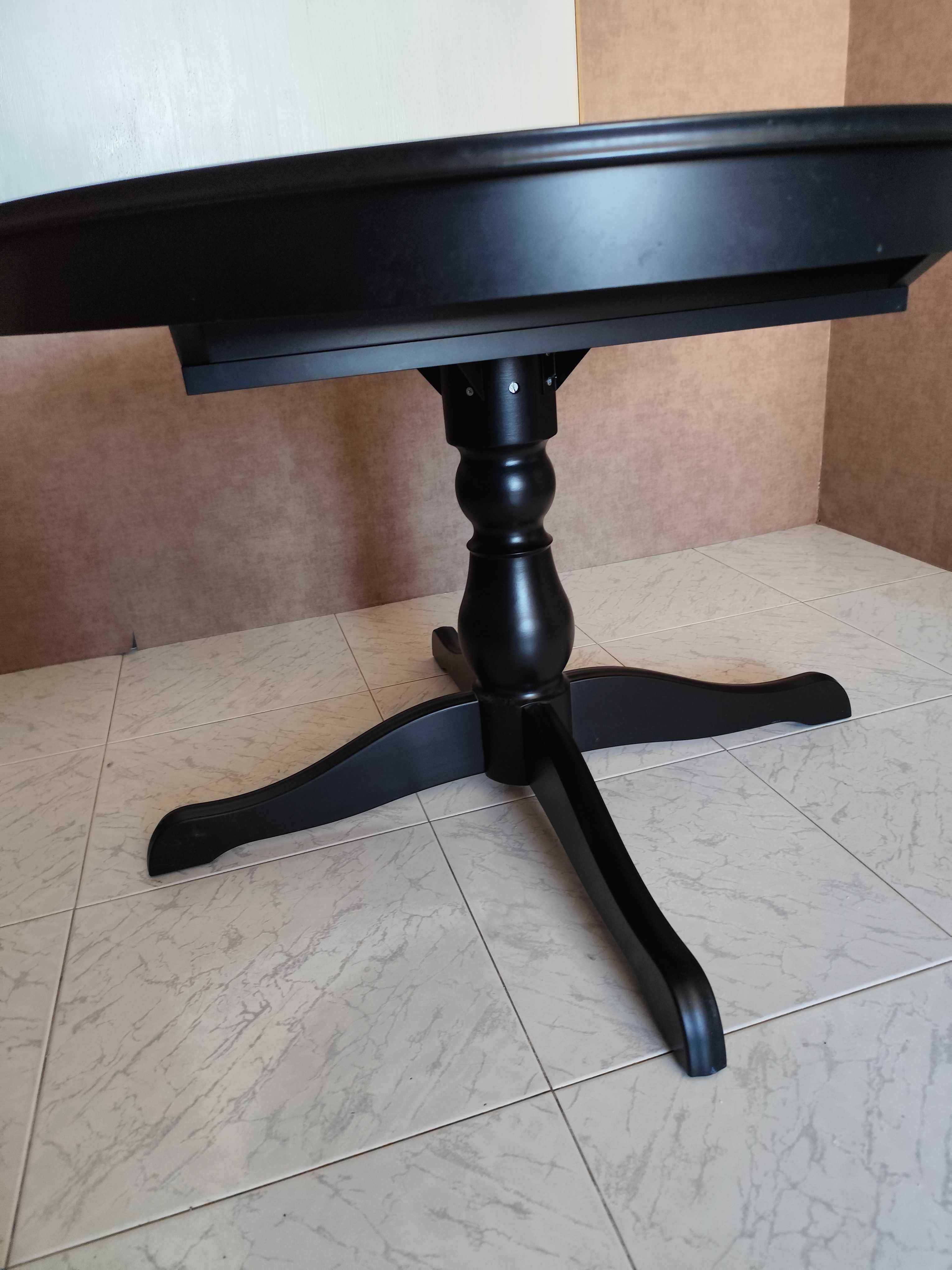 Mesa IKEA extensível. Fechada 1,10m e aberta 1,53m