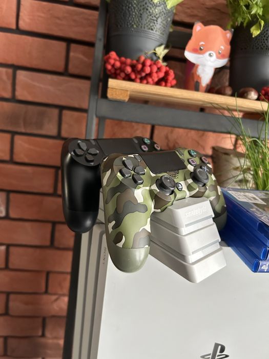 Konsola Sony Playstation4 Pro 1TB CUH-7116B White+2xPad/Stacja/3xGry!