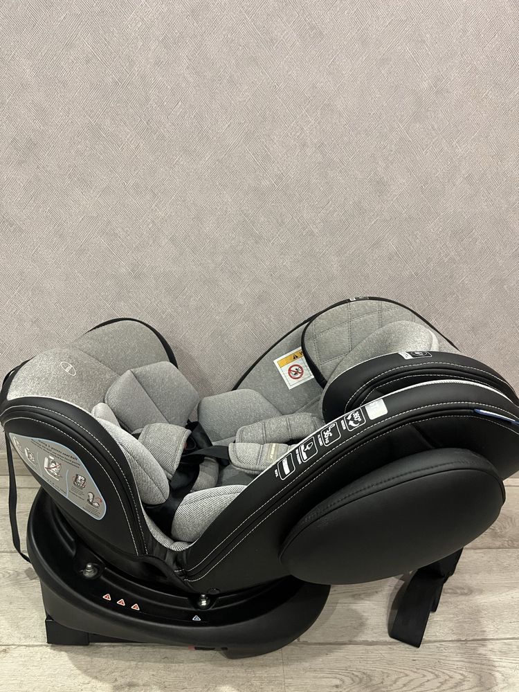 Дитяче автокрісло.Детское автокресло. Есть наклон для сна. isofix