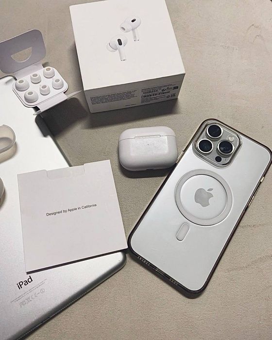 Кейс airpods оригинал