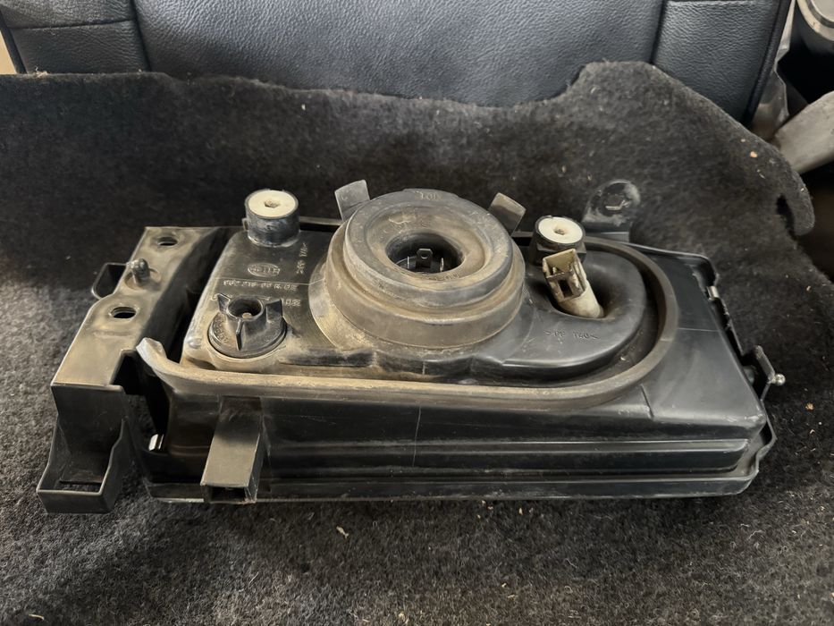 Farol frt esq Ford Maverick / Nissan Terrano II