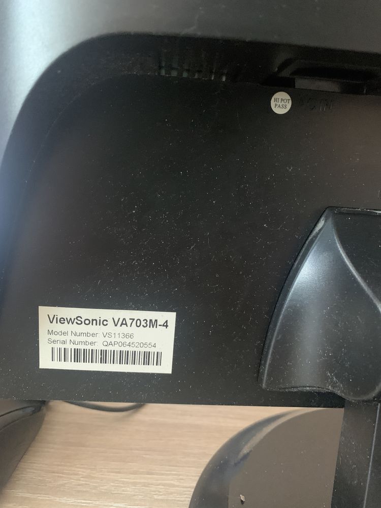 Монитор Viewsonic VA703m-4 + клавиатура Atech lcd-200