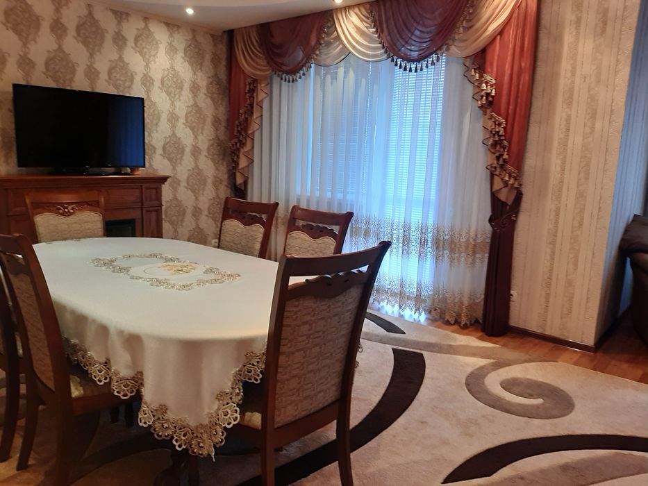 Продаж нового двоповерхового цегляного будинку в м.Немирів