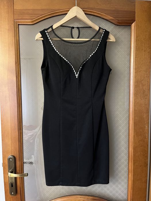 Śliczna mała czarna