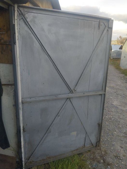 Гараж ,склад в кооперативі ГК" Вербний",Київ,,м.Мінська.