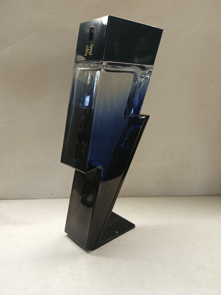 Carolina Herrera bad boi cobalt parfum 100 ml оригинал.