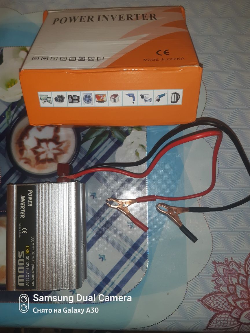 Інвертор 500W,  перетворювач напруги 12-220В, USB виходом 12V в