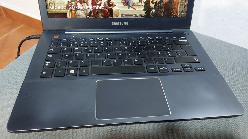 Samsung Notebook 730U a funcionar