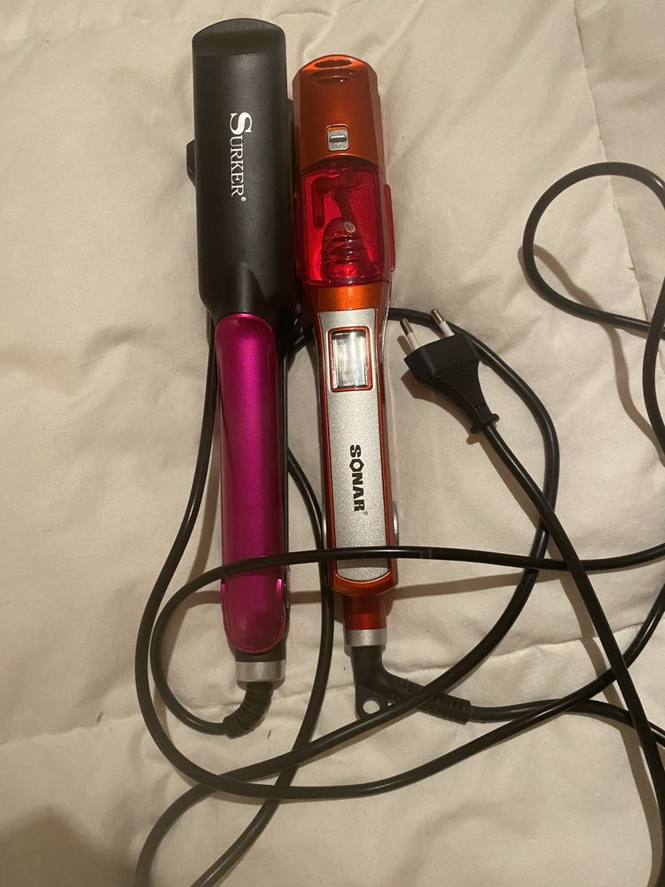 Duas pranchas de cabelo praticamente novas