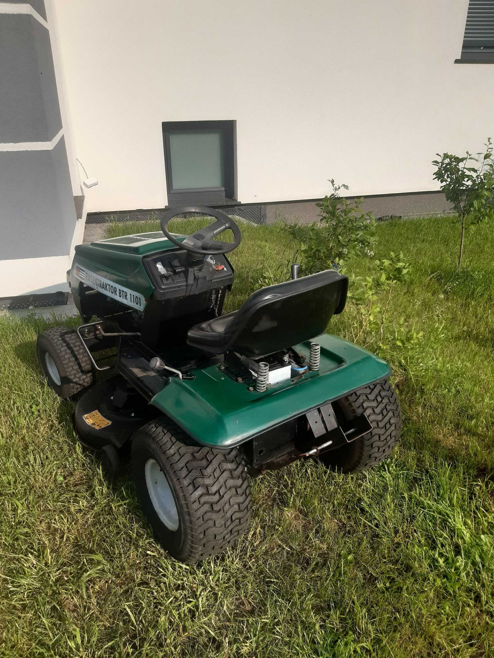 Traktorek kosiarka MTD Tecumseh 11hp, 2noże 100cm wyrzut