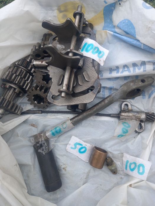 Запчастини ява 250