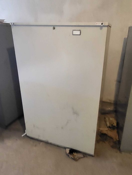 2 (dois)  arquivos metálicos verticais de desenhos tamanho A0