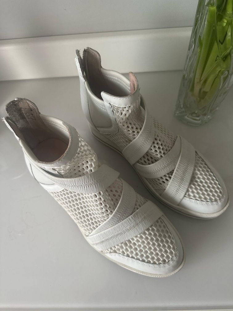 MARC CAIN 38 sneakersy skóra wbudowany koturn