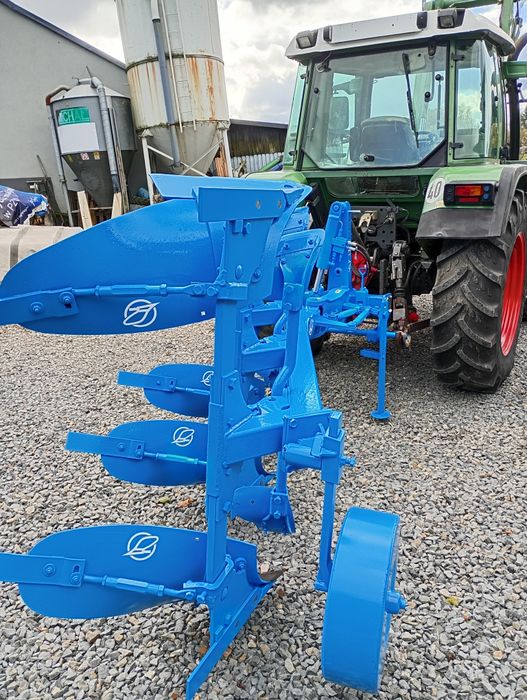 Pług obrotowy hydraulicznie