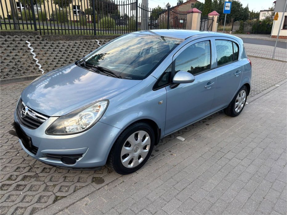 Opel Corsa D 1.2 benzyna na łańcuszku, śliczna, ocynk