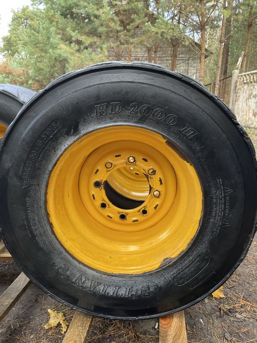 Bobcat Диски з резиною 12-16.5