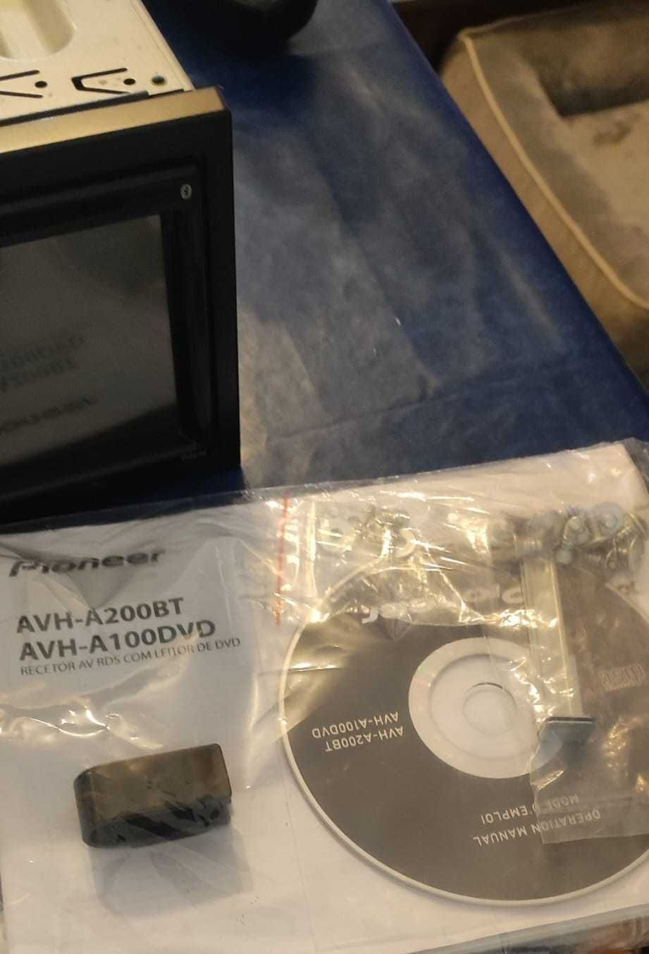 Autorrádio Multimédia PIONEER AVH-A200BT