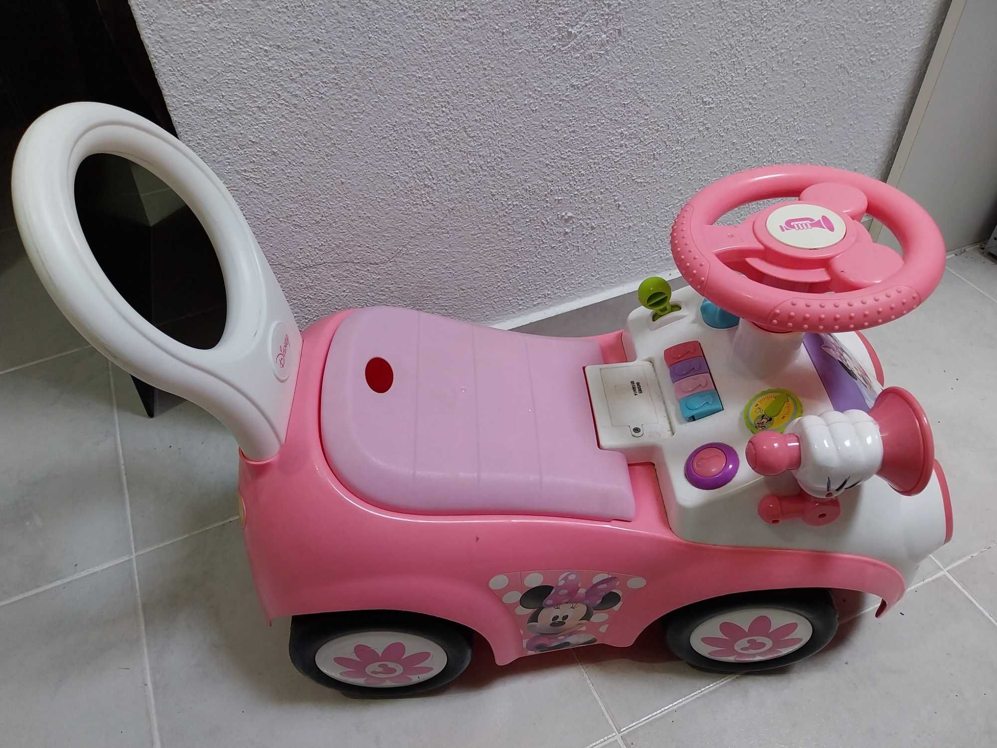 Carrinho de brincar