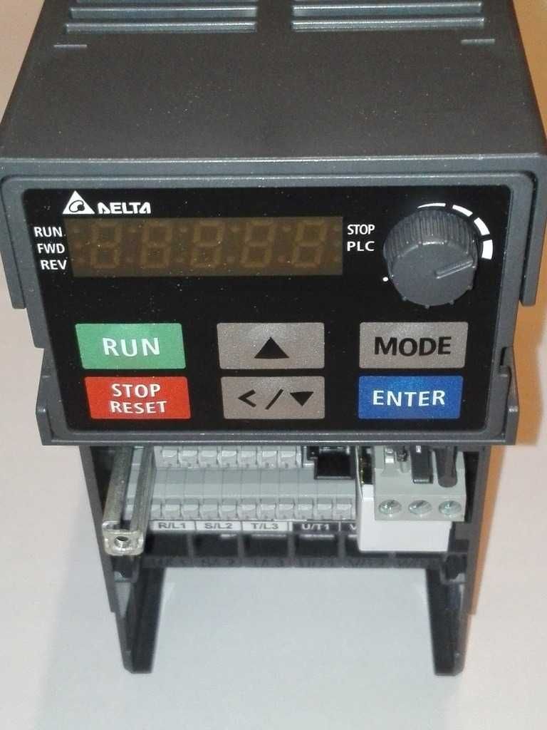 Falownik Delta VFD1A5MS43AFSAA