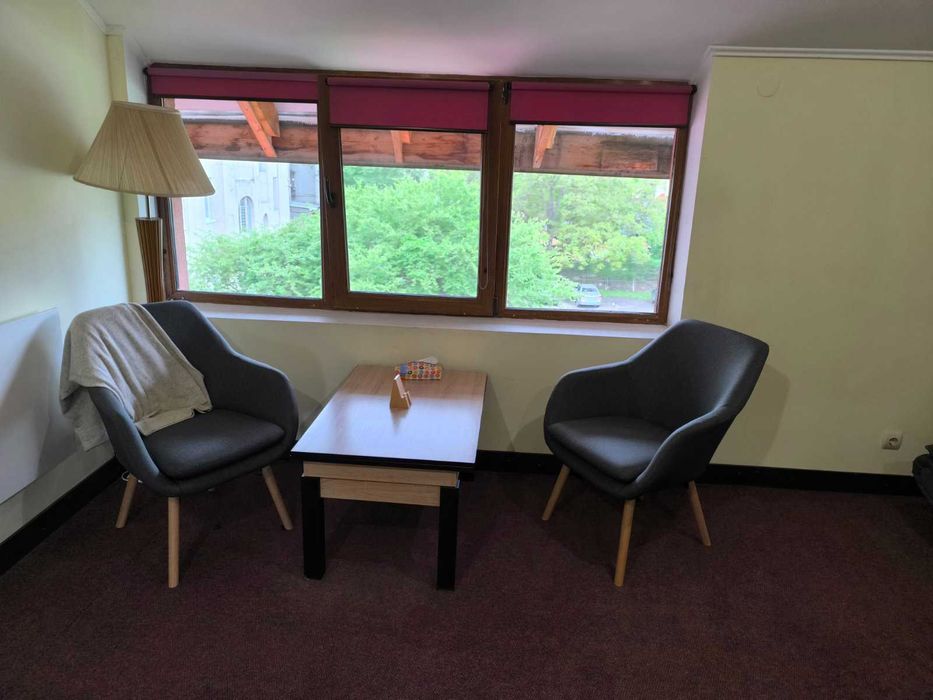 Продається офіс з ремонтом в центрі