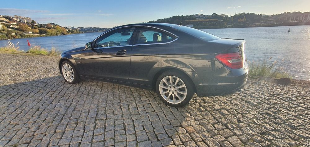 Mercedes benz C220 CDI Coupe BE Nacional