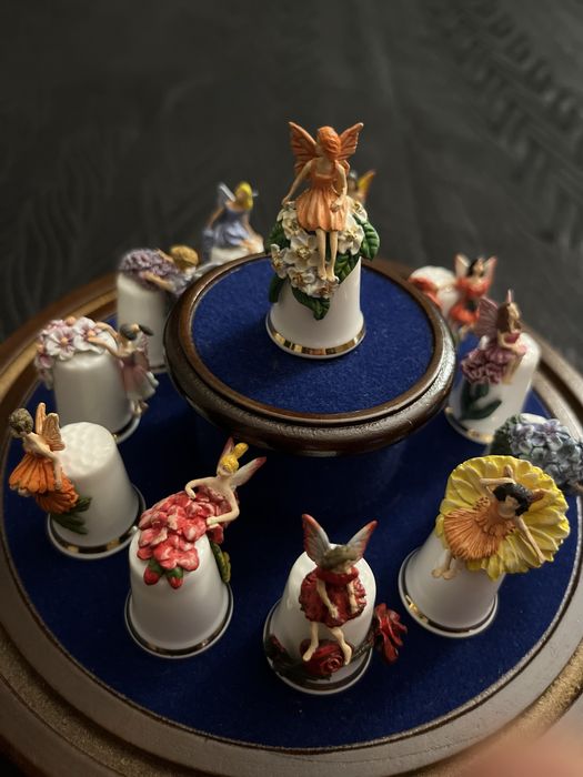 Dedais Philae em porcelana com fadas