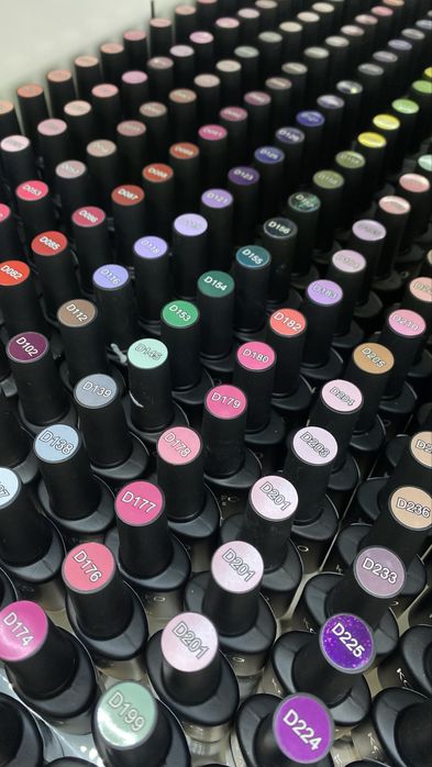 Гель-лаки, бази, топи, гелі Komilfo