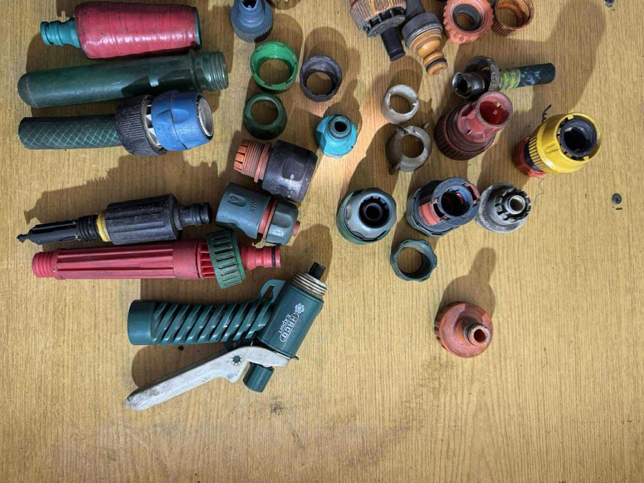 Zestaw złączek i końcówek do węży ogrodowych ~ ponad 30 szt.