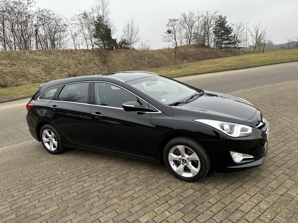 * Hyundai i40, 1.7 diesel, 2012 r 220tys przebiegu*