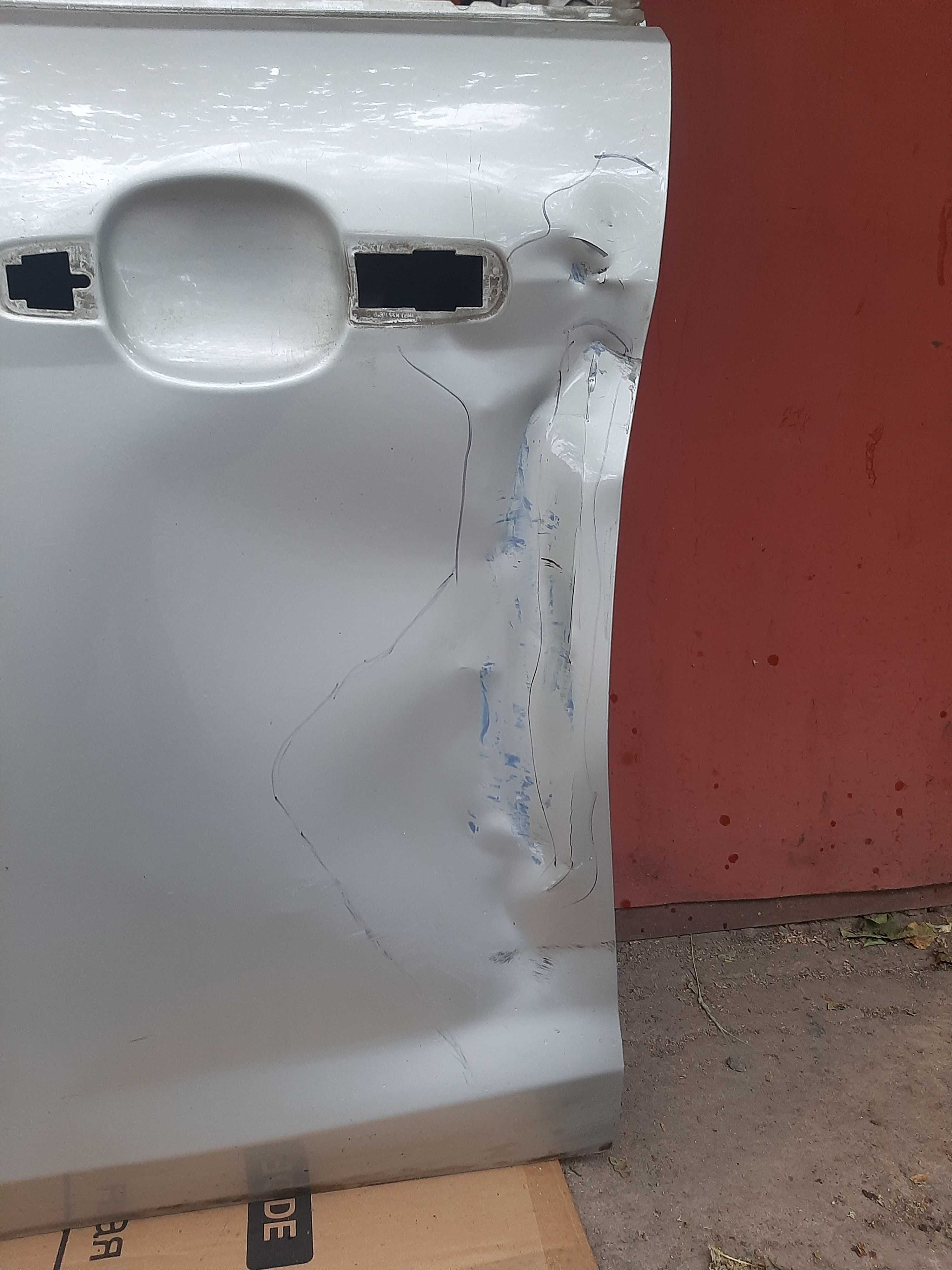 Двері автомобільні від ford focus 2 універсал 2008 року