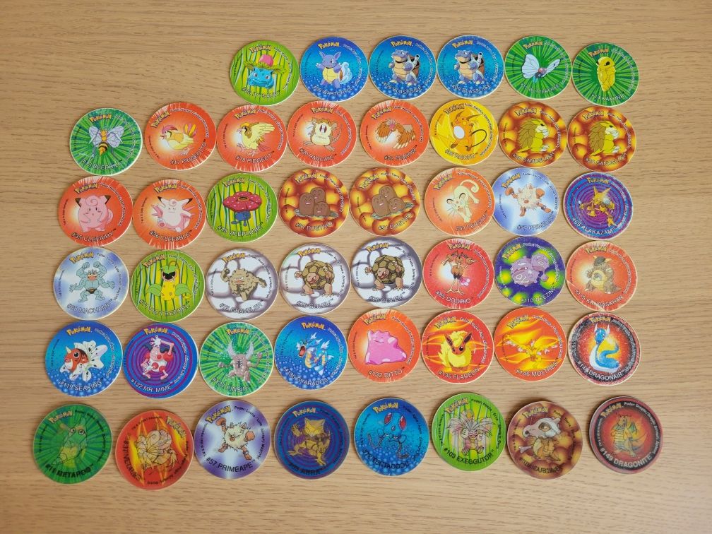 Coleção de Tazos Pokémon 2 – 54 peças (46 normais + 8 holográficos)