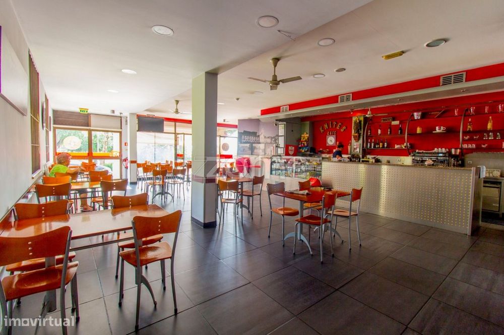 Café para trespasse em S. Vicente, Braga