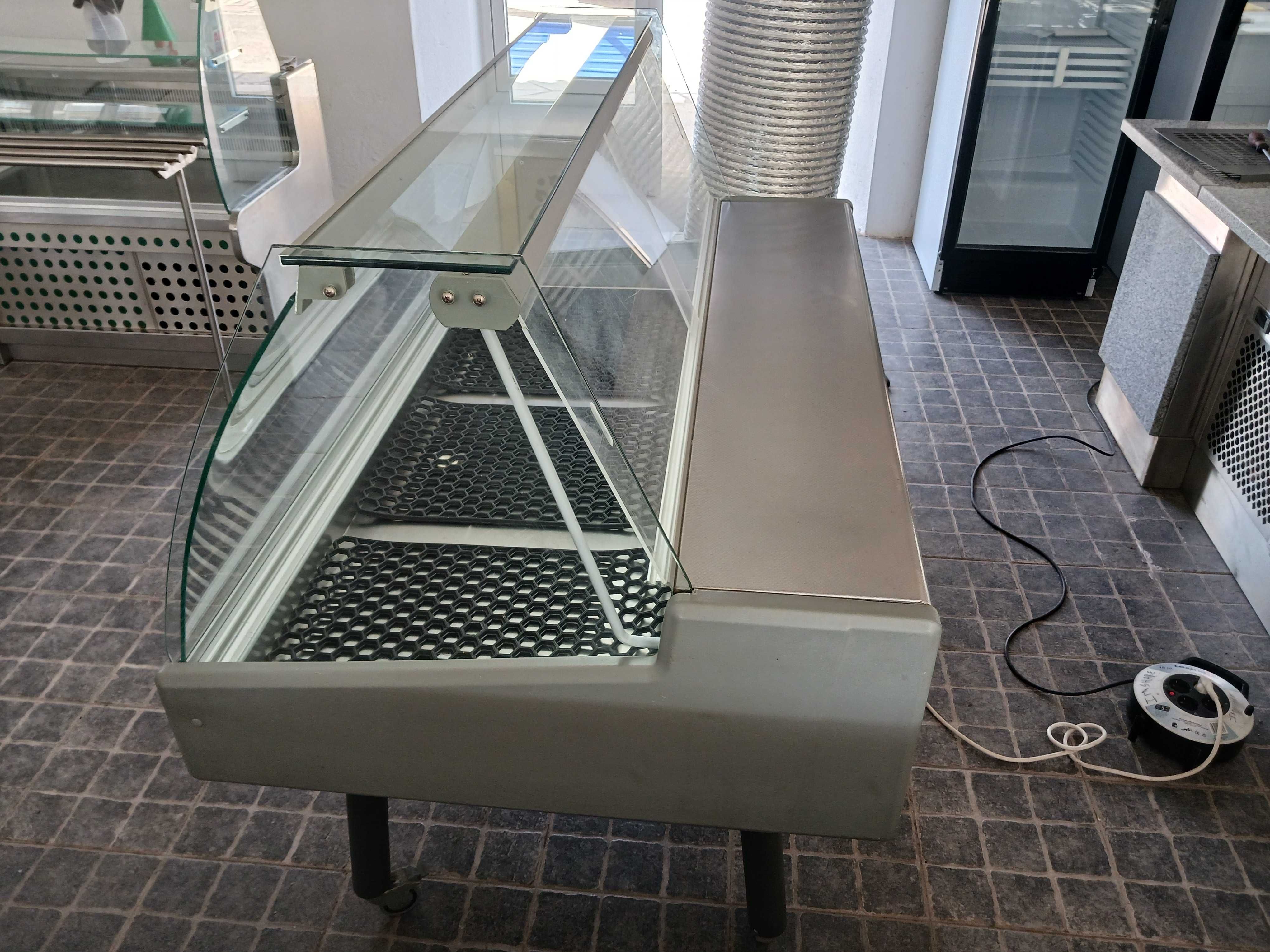 ACM1527 - Vitrine Refrigerada Expositora de Peixe - SEMI-NOVA