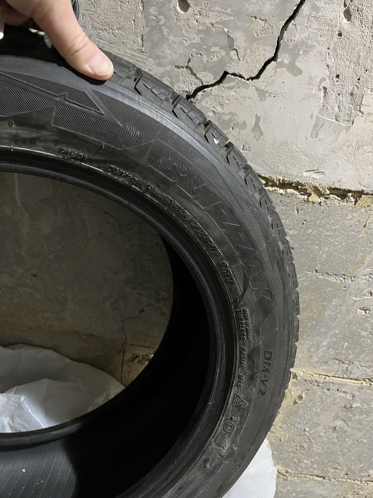 bridgestone blizzak 225 55r17