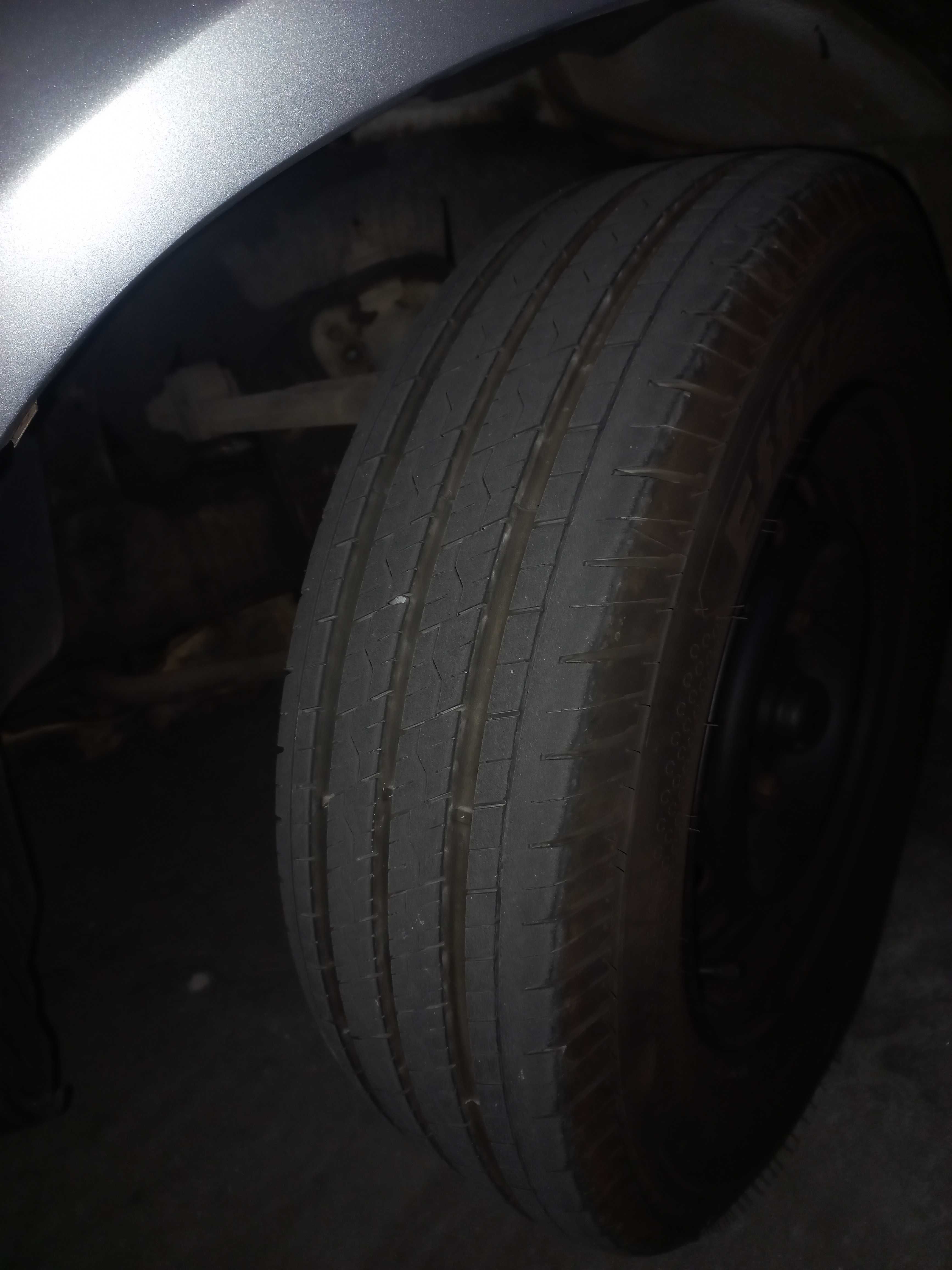 Toyota hiace 2004