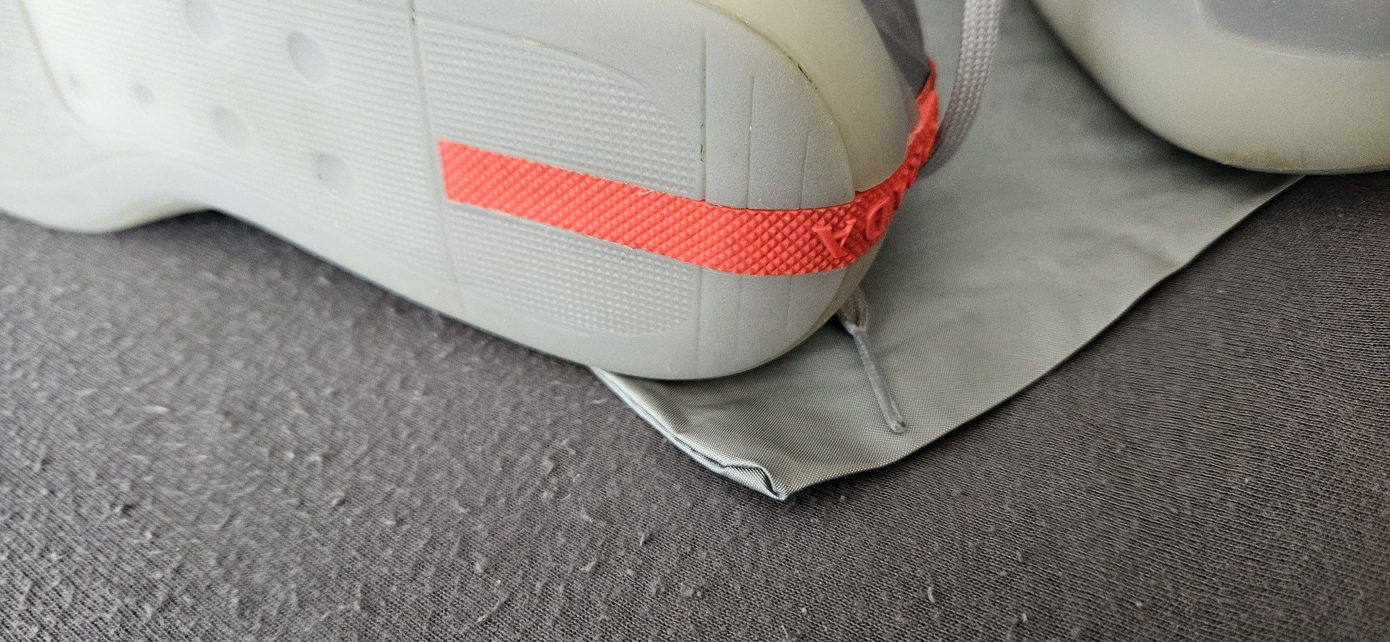 Adidas  Prada eleganckie