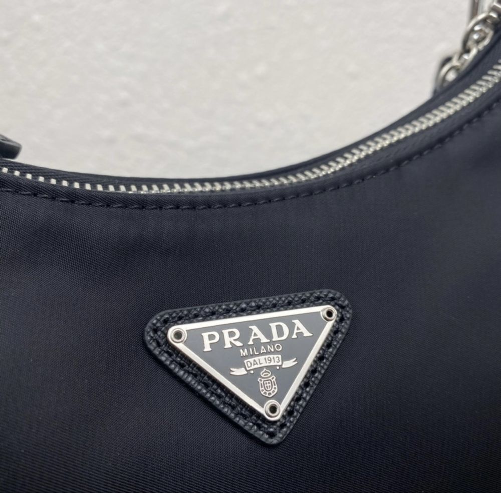 Prada Re-Edition 2005