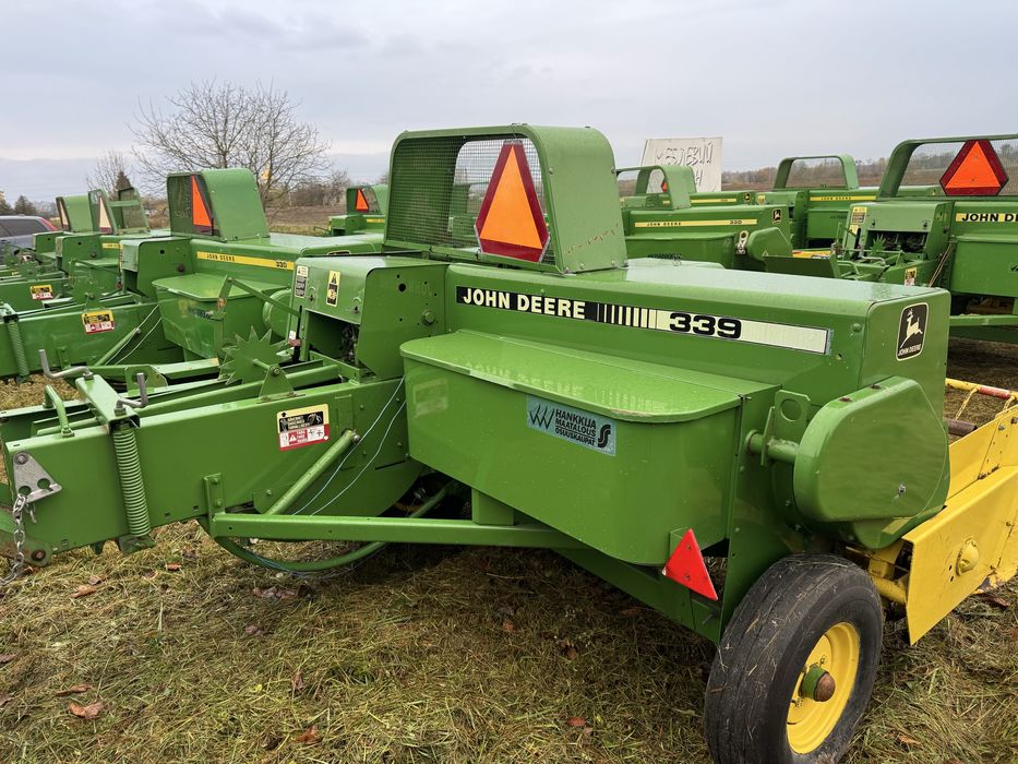 Тюковий Прес Підбирач Пресс подборщик JOHN DEERE 339 (як 330,332,336)